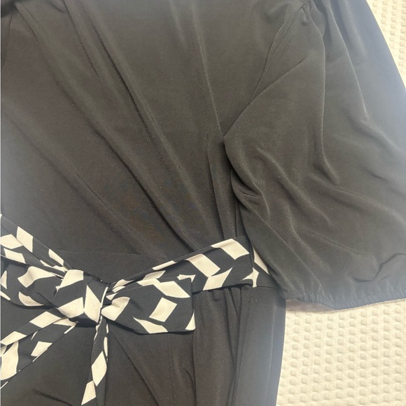 My Michelle Black and Cream Midi Dress Tie Back Large Like New - Picture 6 of 6